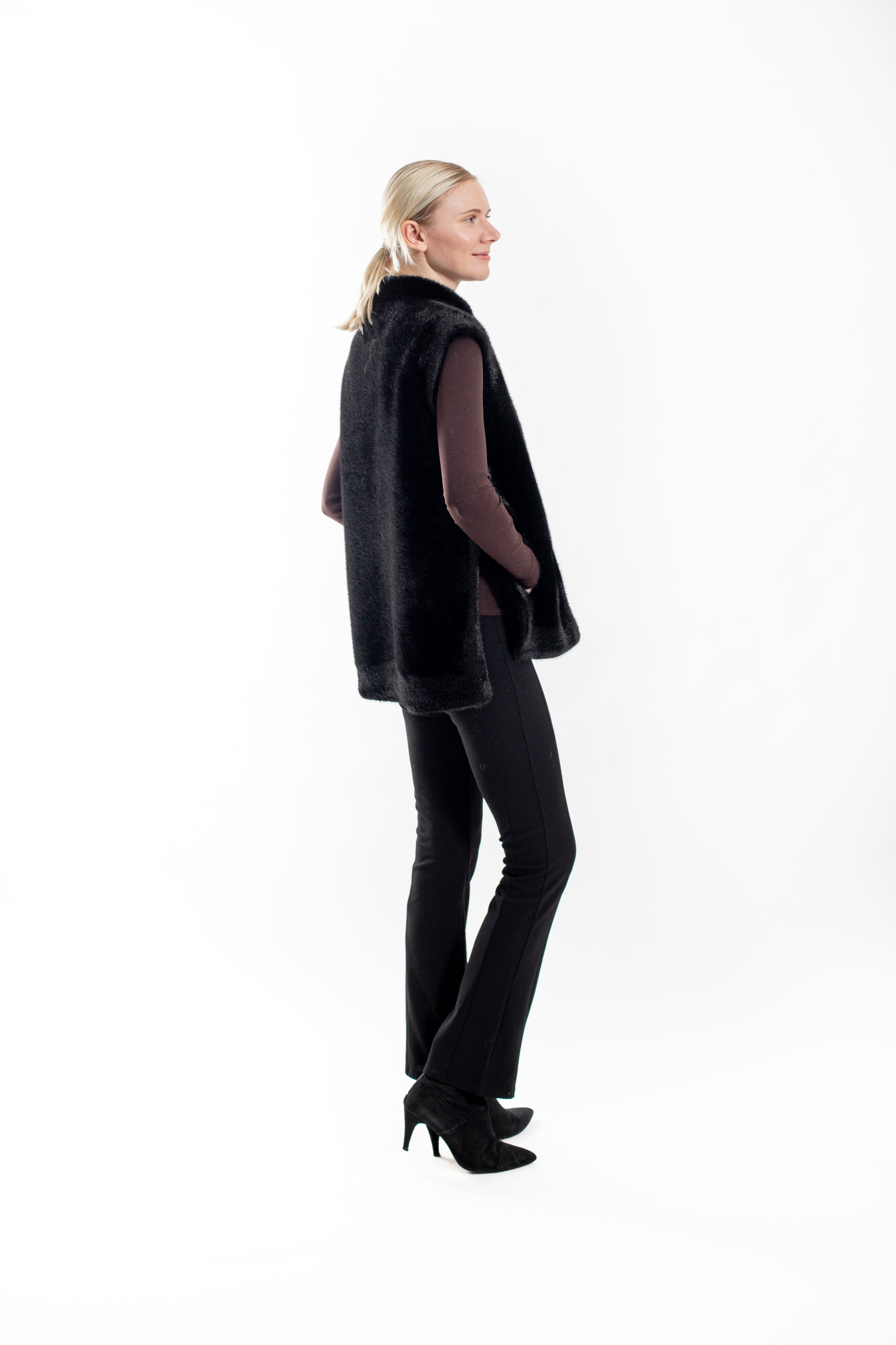 Saskia- Faux mink vest with side slits and snap closure