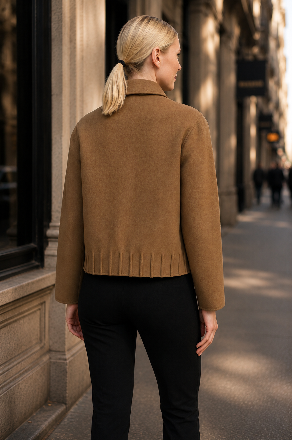 Odense- Cashmere Cropped Jacket with Detail Stitching