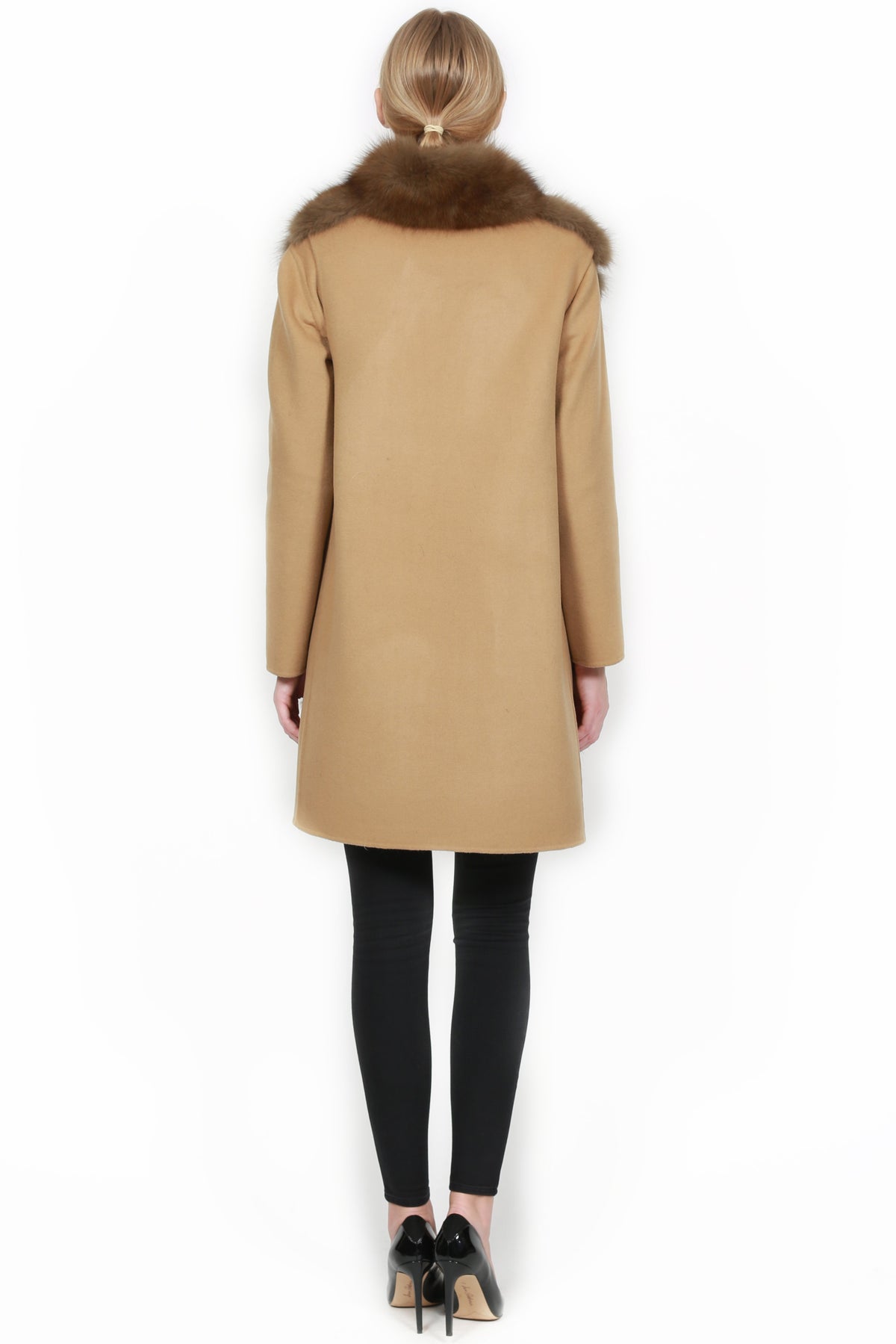 Lightweight Cashmere Coat with Detachable Fox Vest