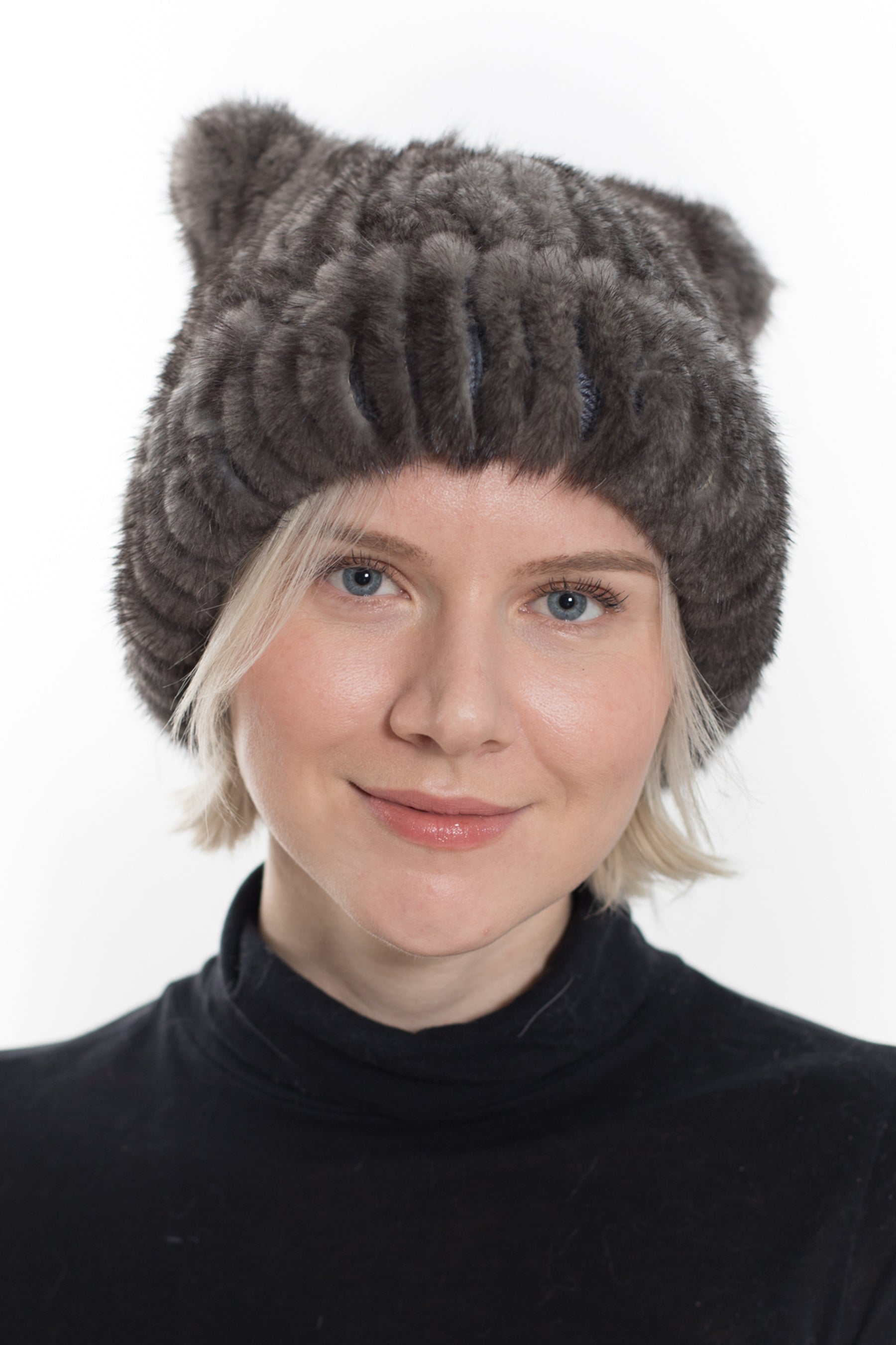 CHESTER - Cat Ear Effect Mink Fur Beanie
