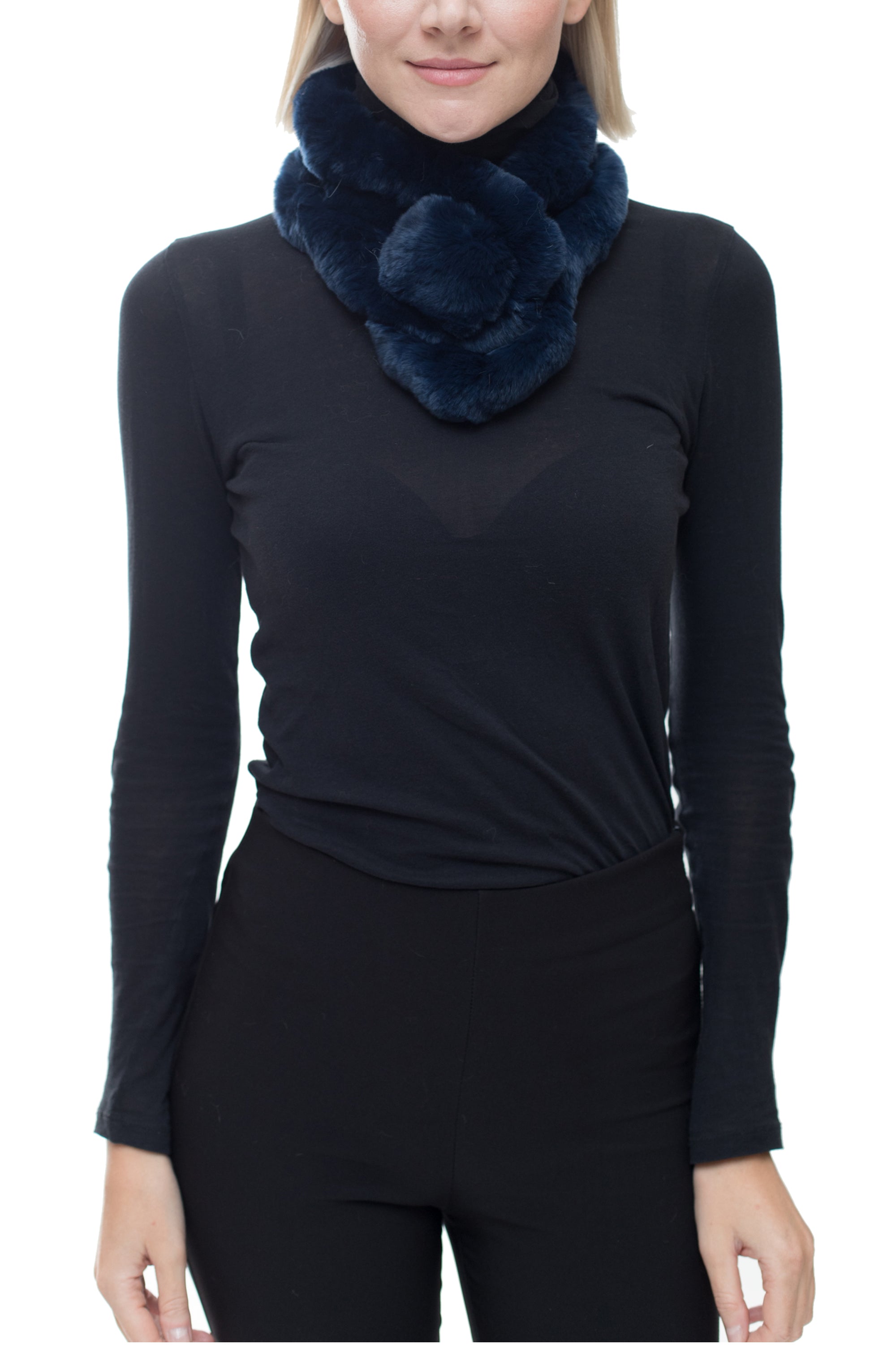 BEDFORD - Rex Neck Warmer with Pom-Pom