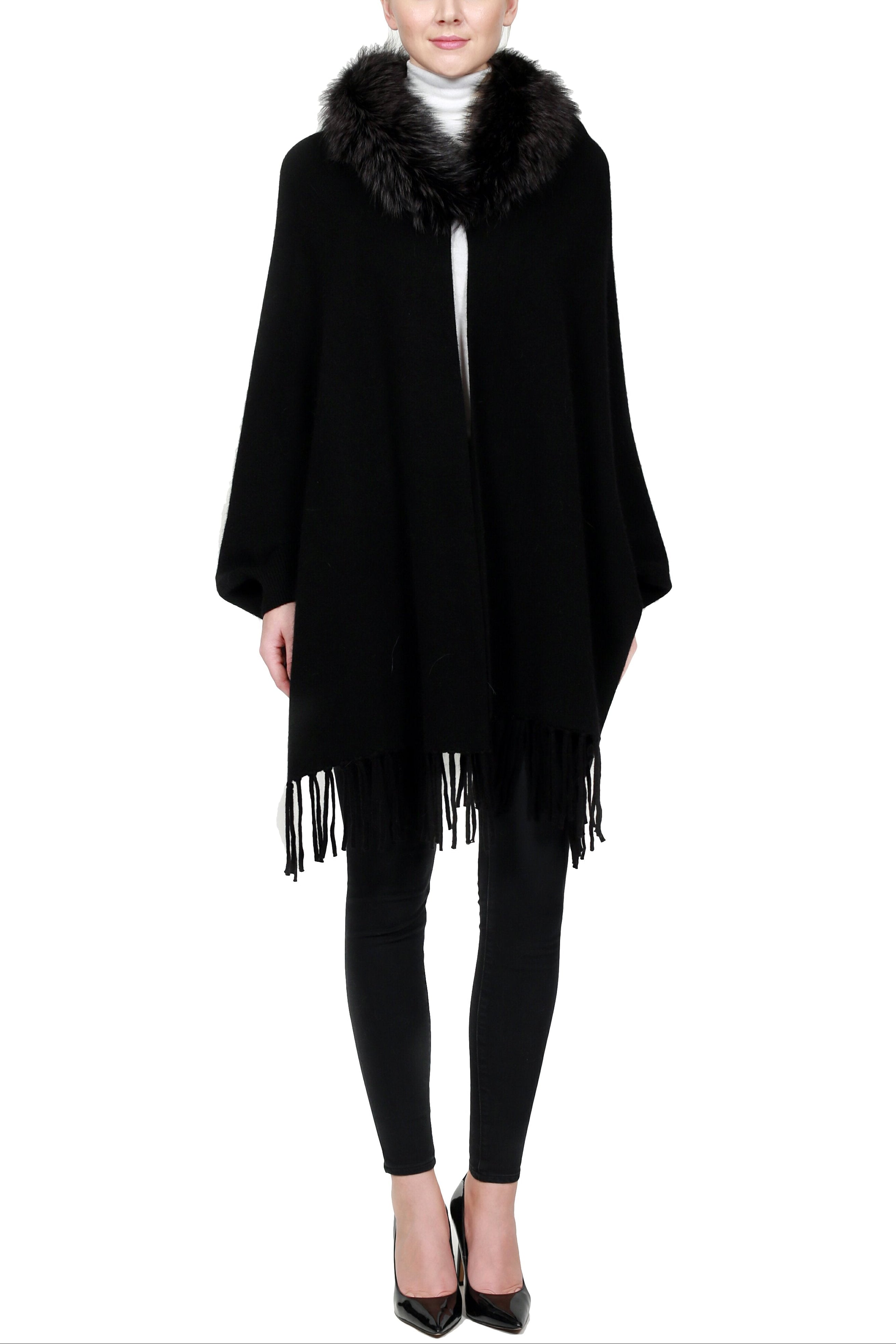 ADARE - Checkered Cape with Fringes