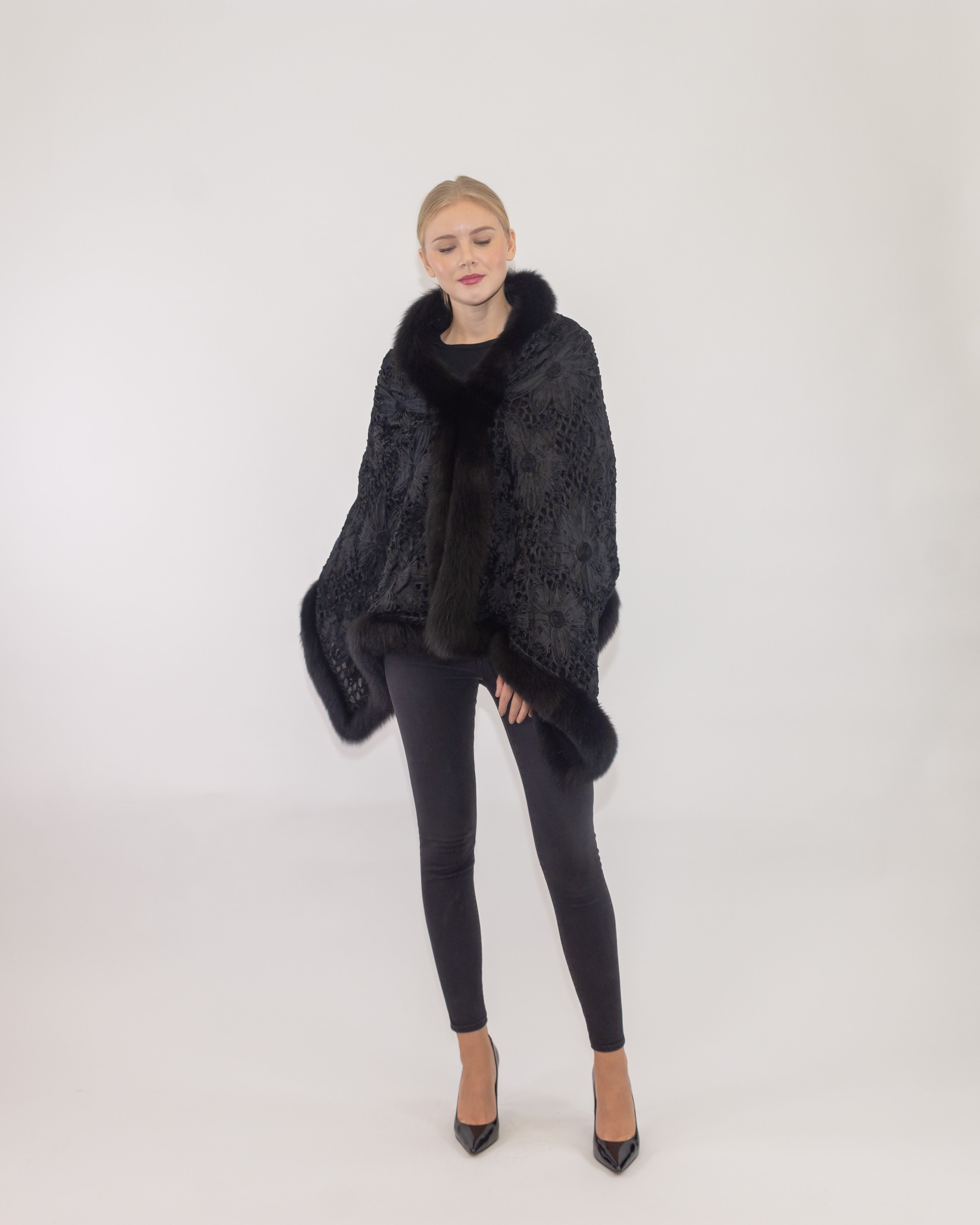 SAYDA - Knitted Silk Design Cape with Fox Trim