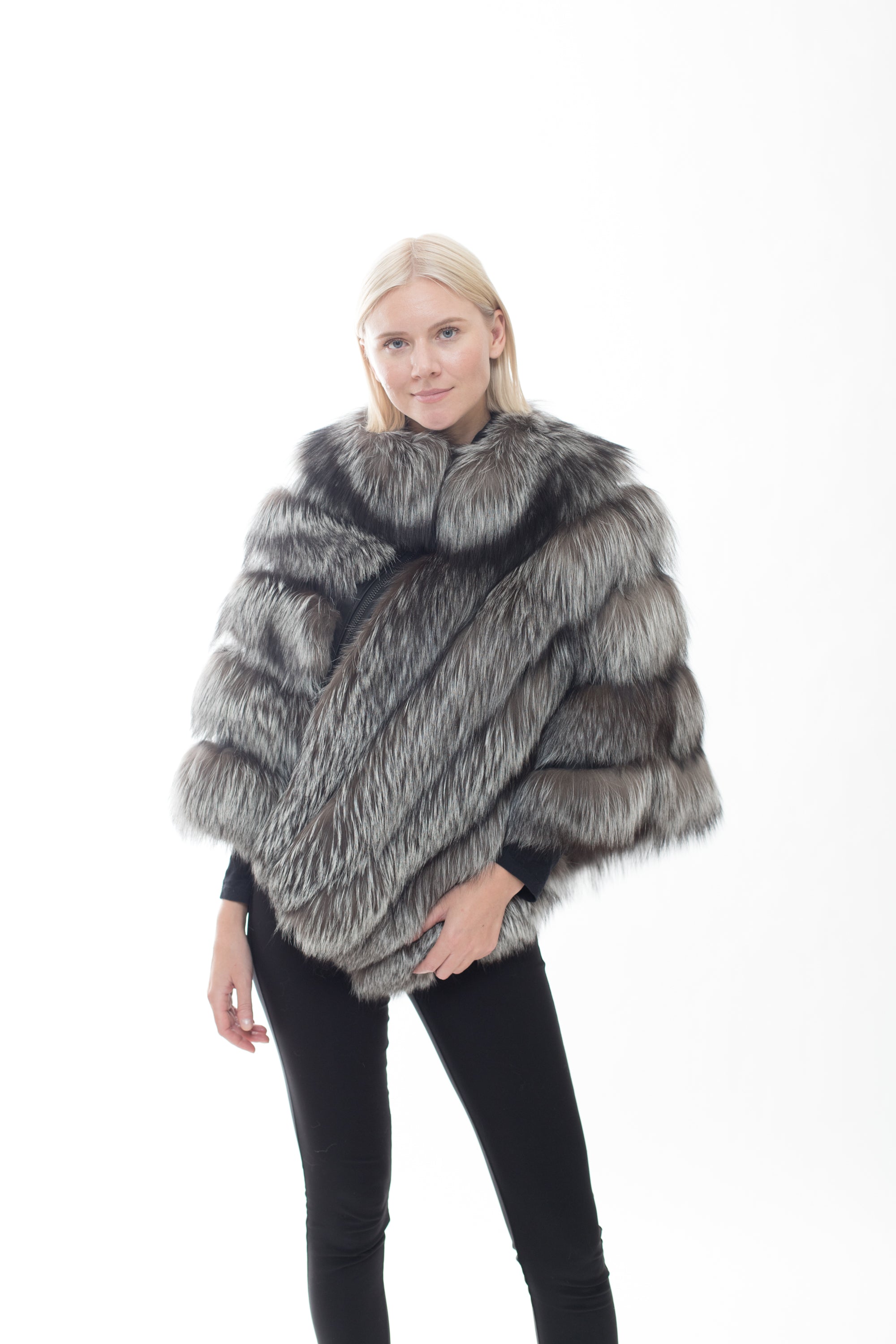 LILI - Fox Fur Poncho