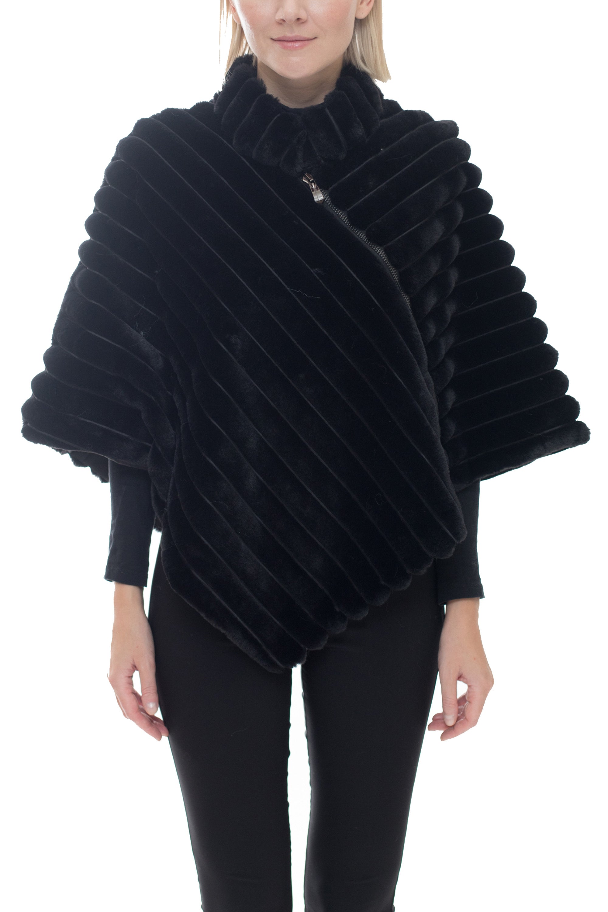 INGRAM - Asymmetric Quilted Poncho