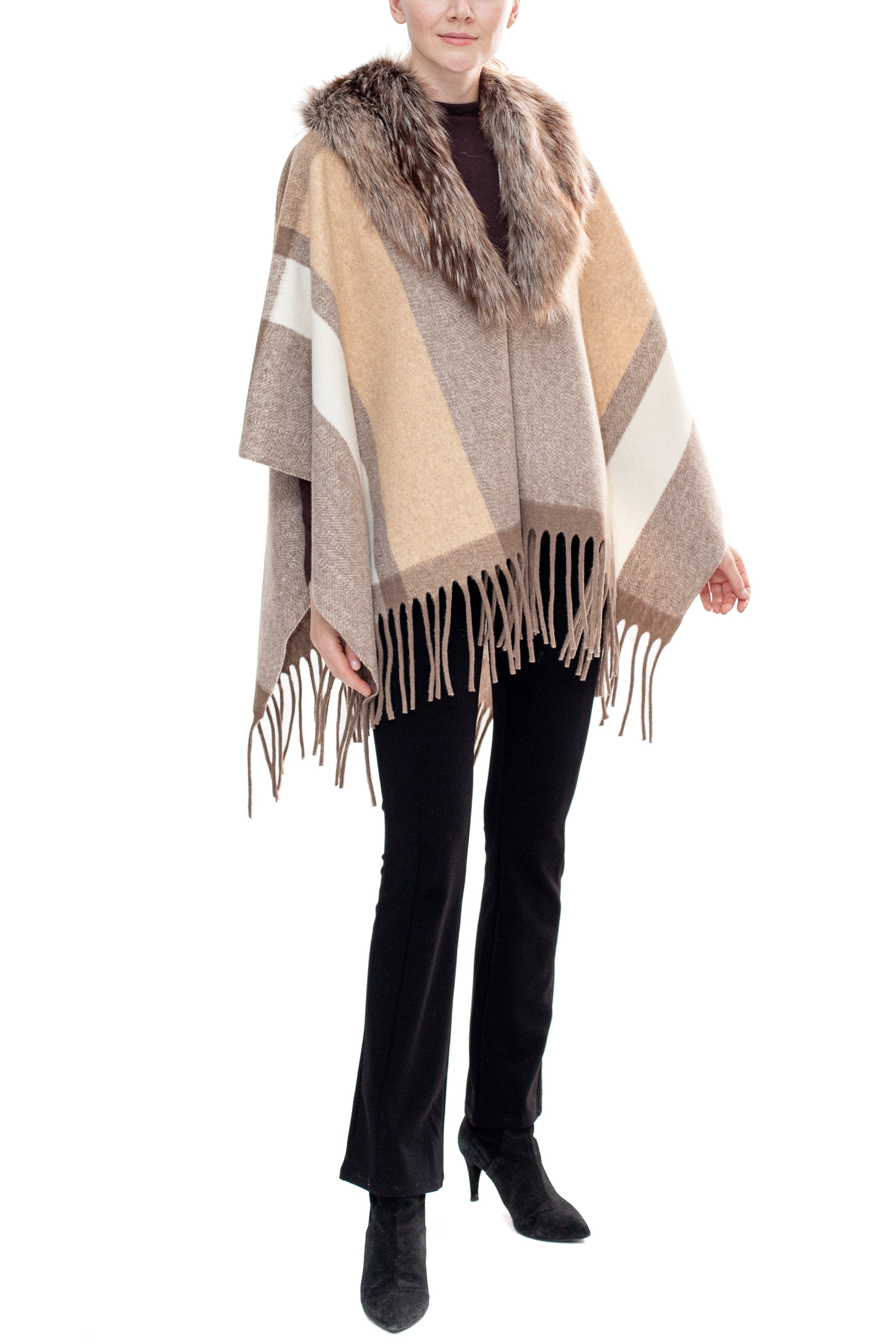 Sunnydale - Wool Wrap with Faux Fox Collar