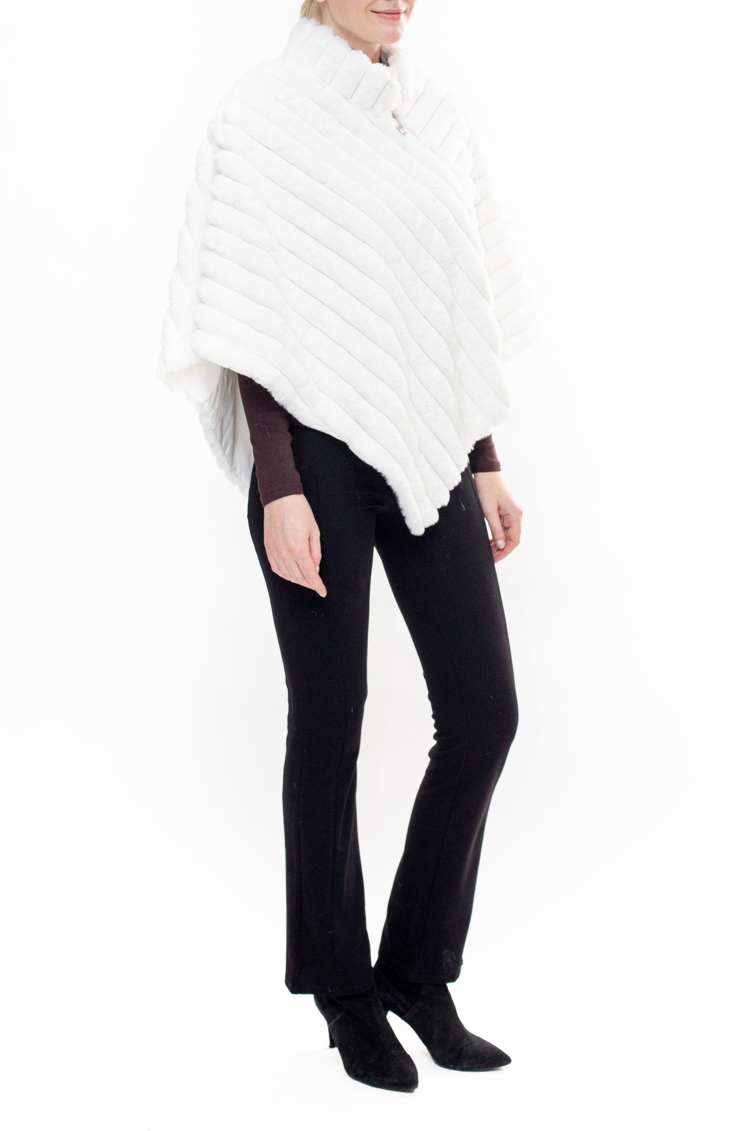 INGRAM - Asymmetric Quilted Poncho