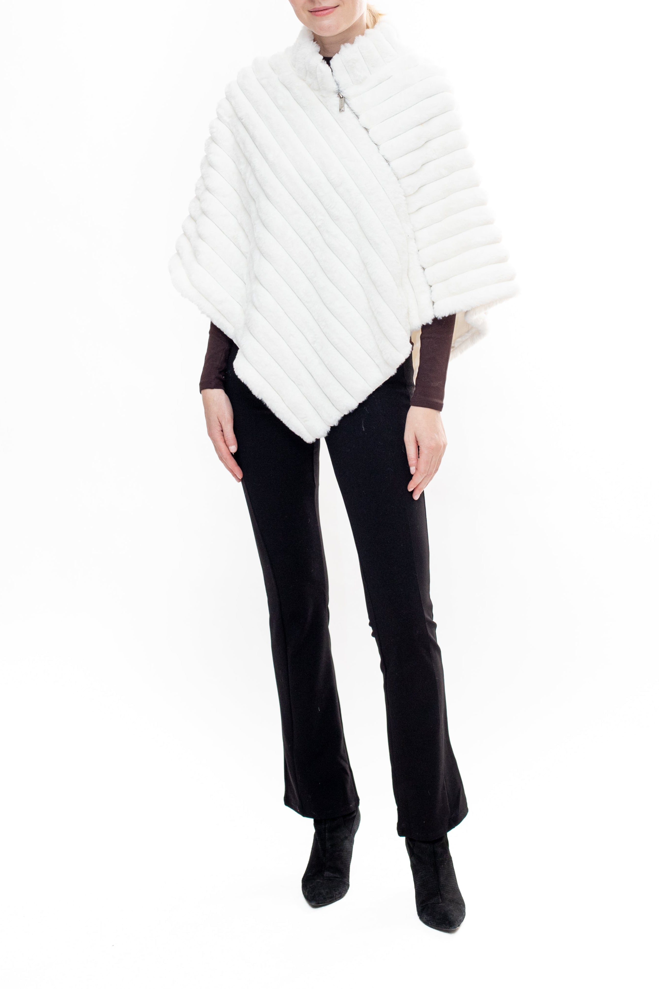 INGRAM - Asymmetric Quilted Poncho