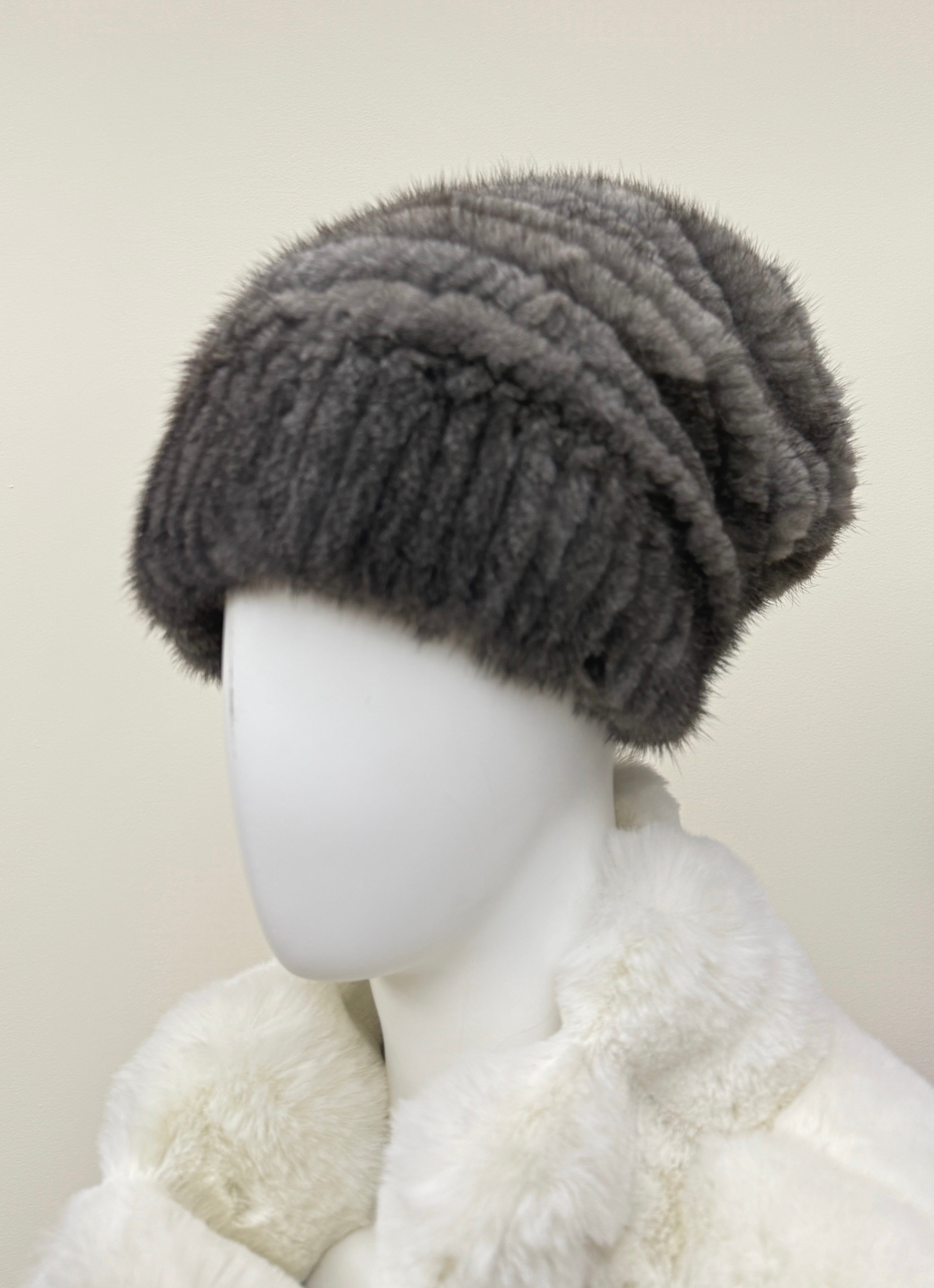 RIDDER - Knitted Mink Beanie with Brim
