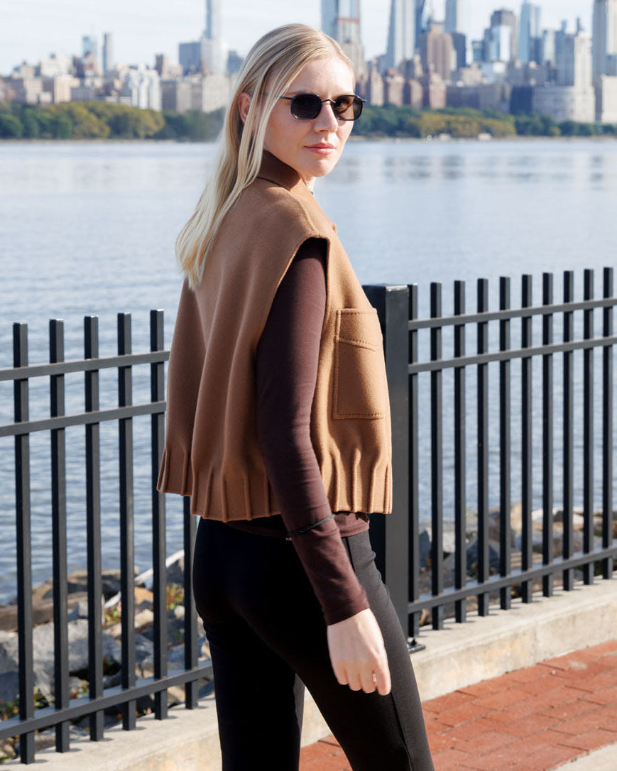 Tallinn - Cropped Cashmere Blend Vest