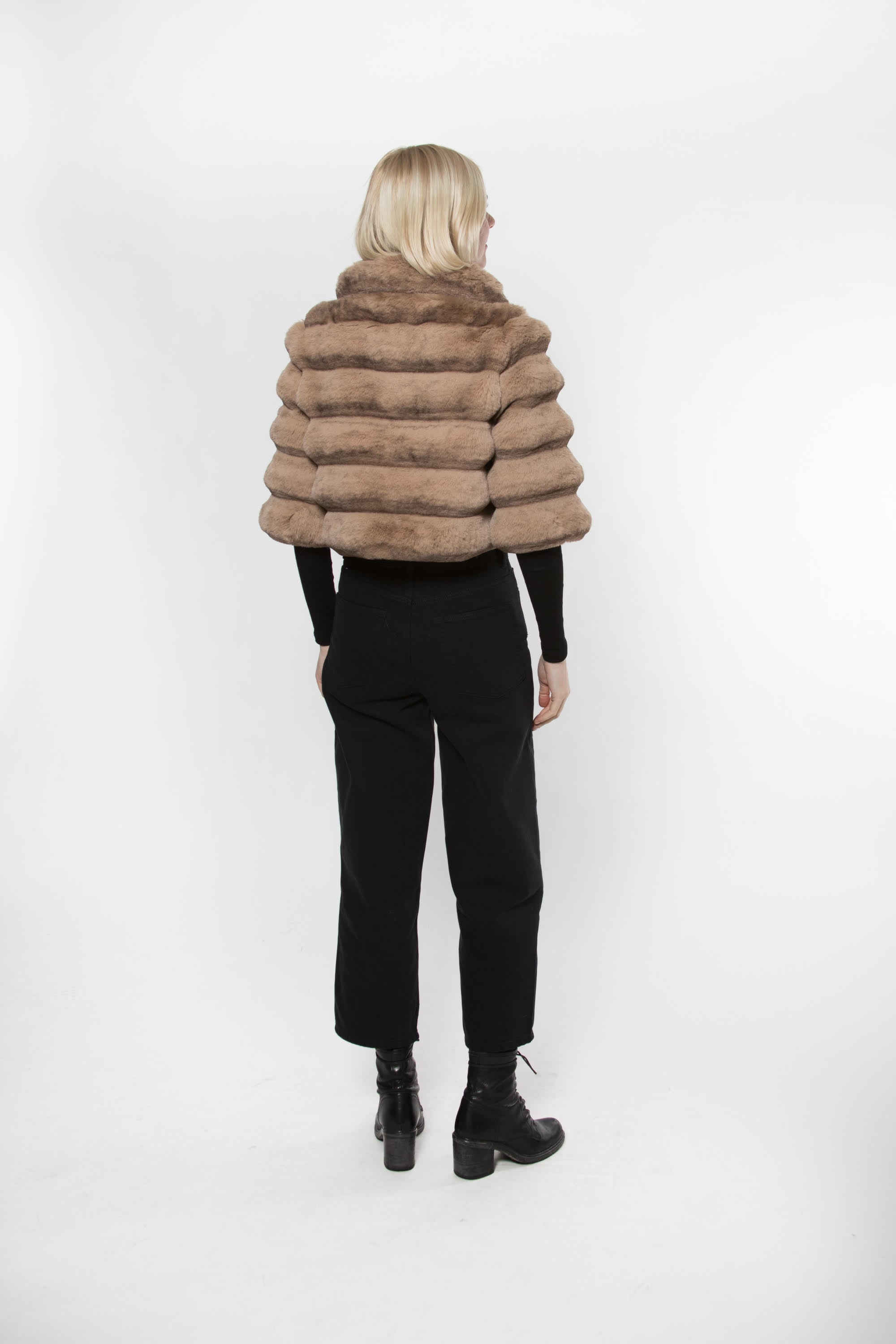 ULAN - Channel Quilted Short Jacket