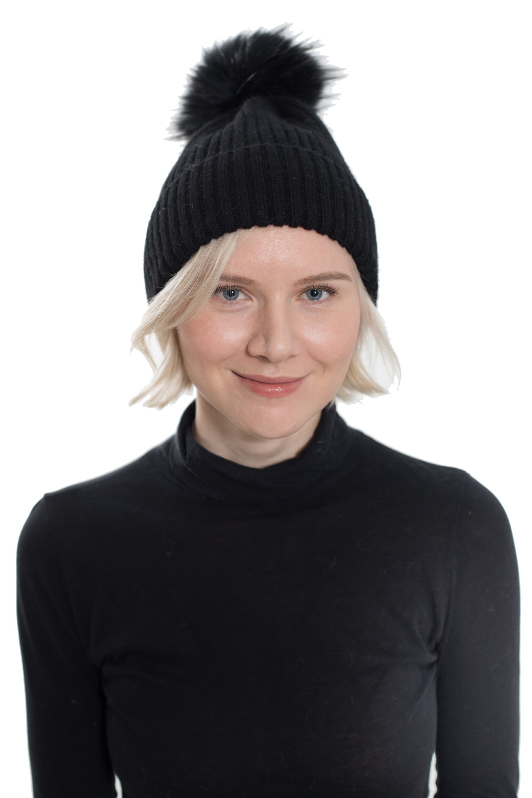 NIKI - Beanie with Interchangeable Pom Pom