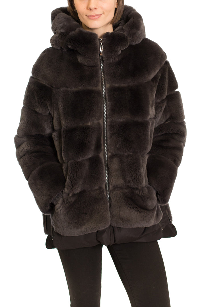 MIRNY - Fur Coat with Wide Collar and Hood